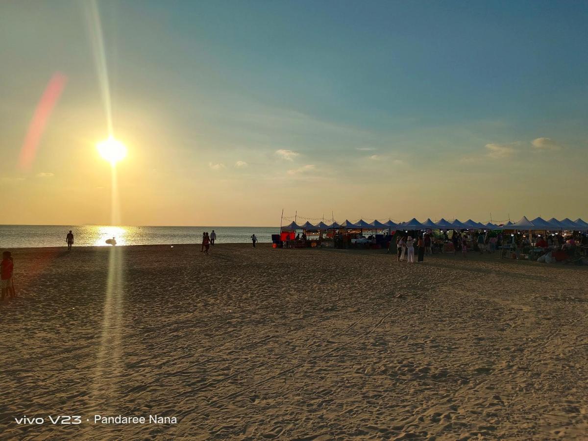 Mandala Beach Villa Jomtiean Praia de Jomtien Exterior foto