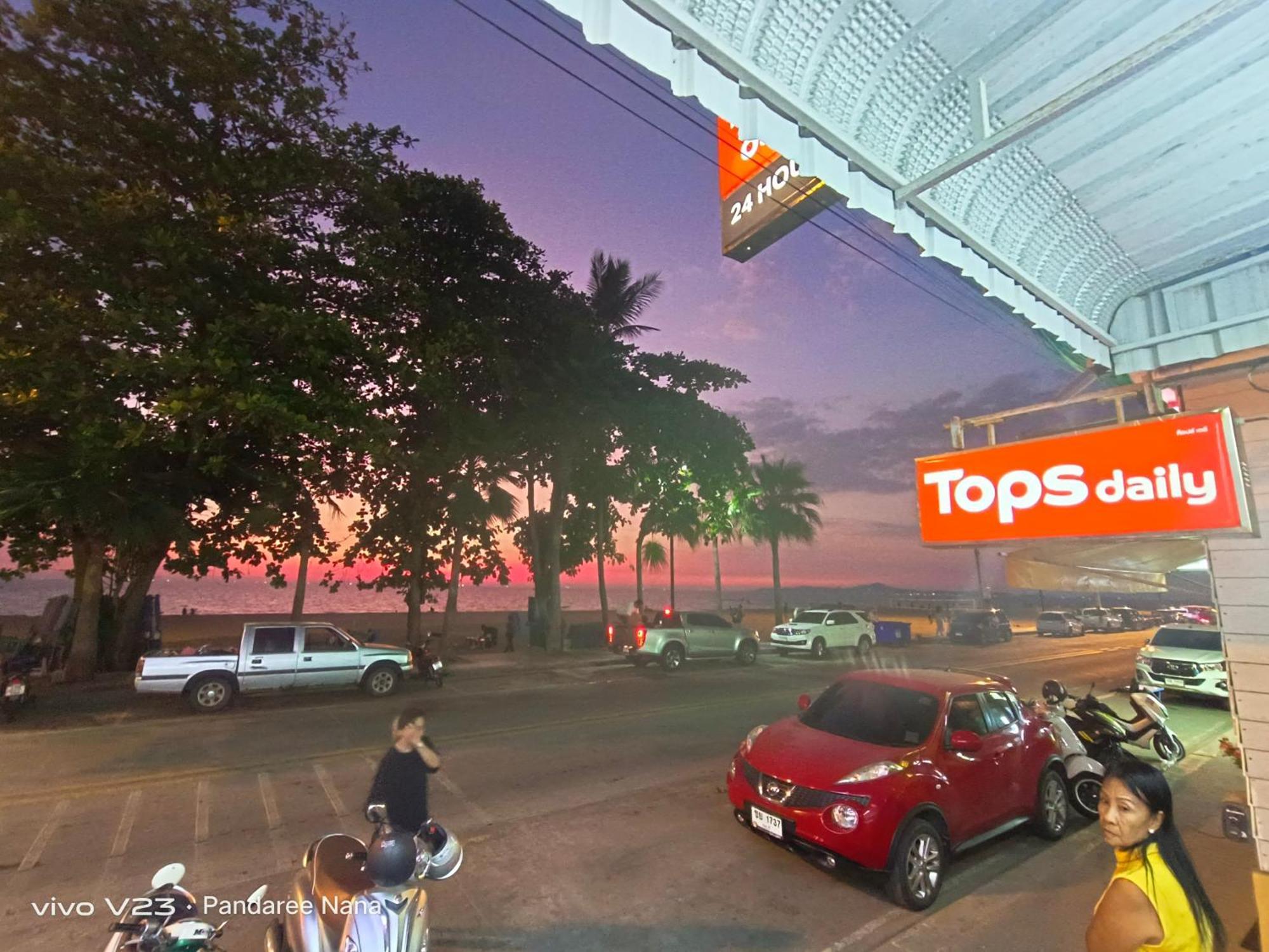 Mandala Beach Villa Jomtiean Praia de Jomtien Exterior foto